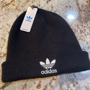 adidas Black  Women’s Beanie Hat New